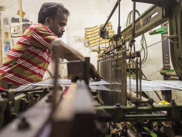 5 Helpful Tips to Improve Blue-Collar Employee Retention