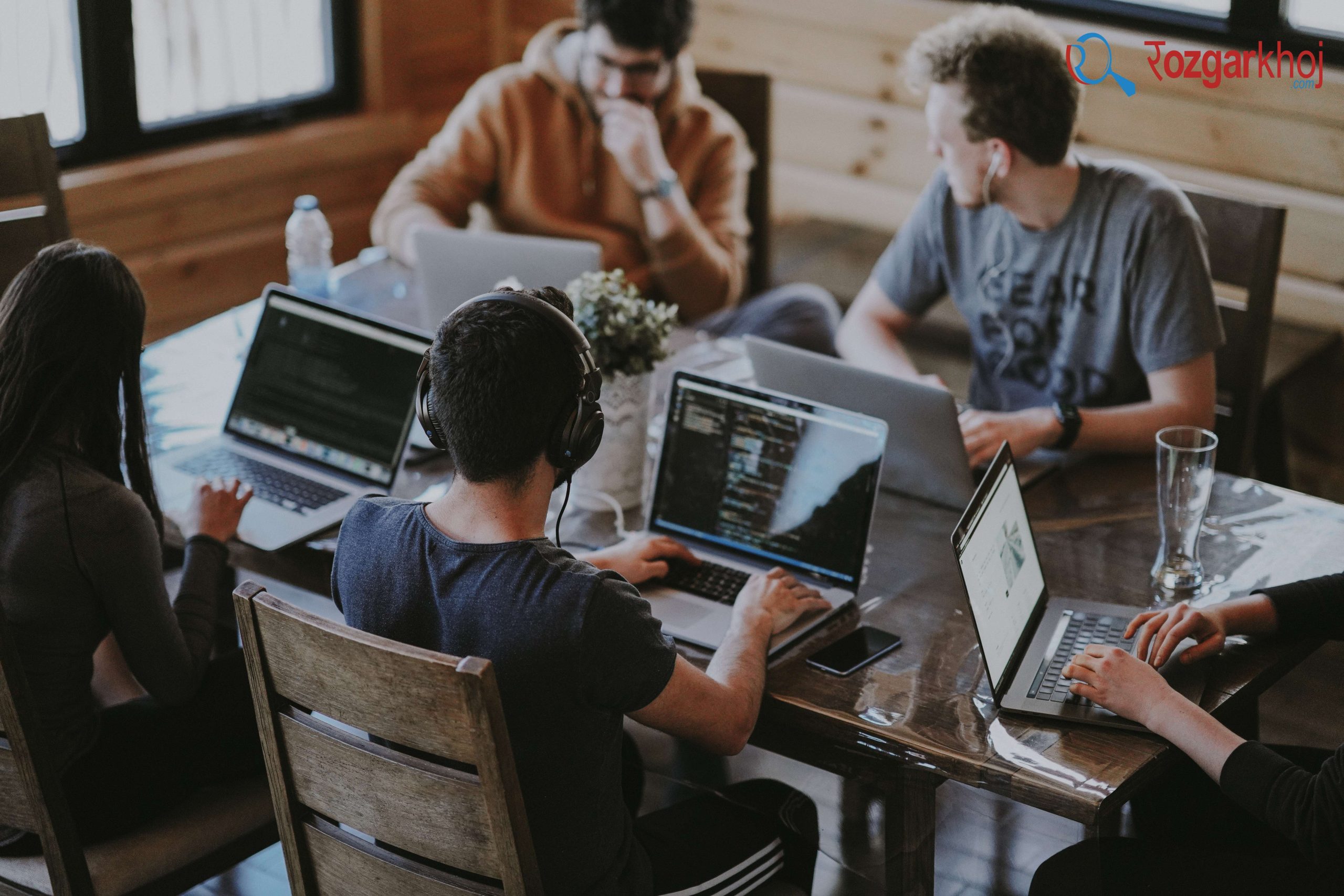 How to Become a Customer Care Executive